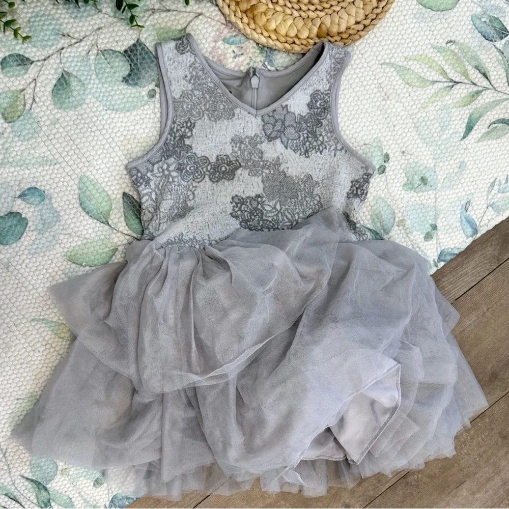 Pippa & Julie Boutique Little Girl Size 4 Formal Christmas Holiday Party Dress